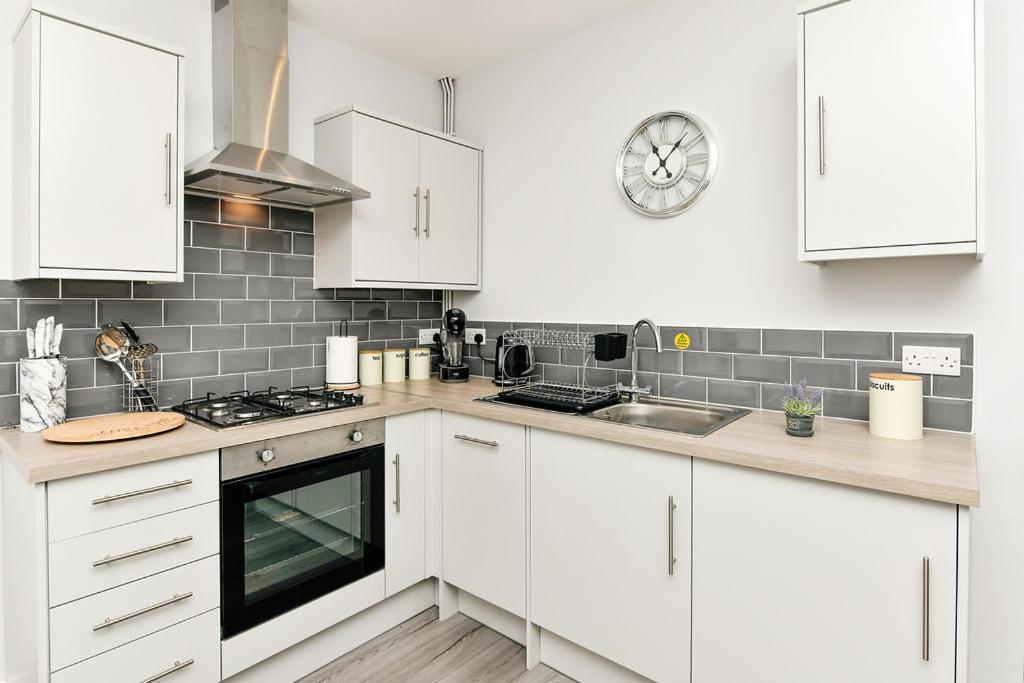 Just Stay Wales Swansea Extérieur photo